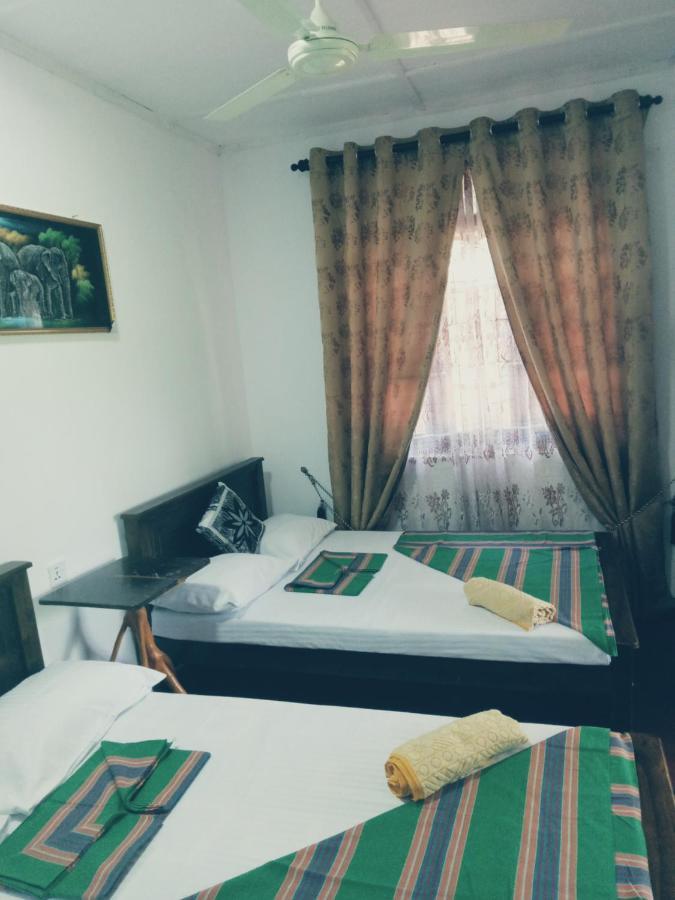 Kasun Hotel Koslanda Ngoại thất bức ảnh