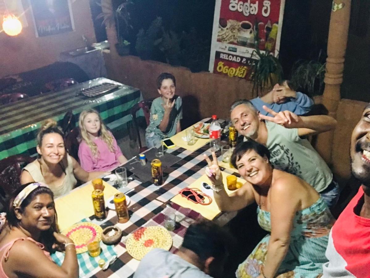 Kasun Hotel Koslanda Ngoại thất bức ảnh