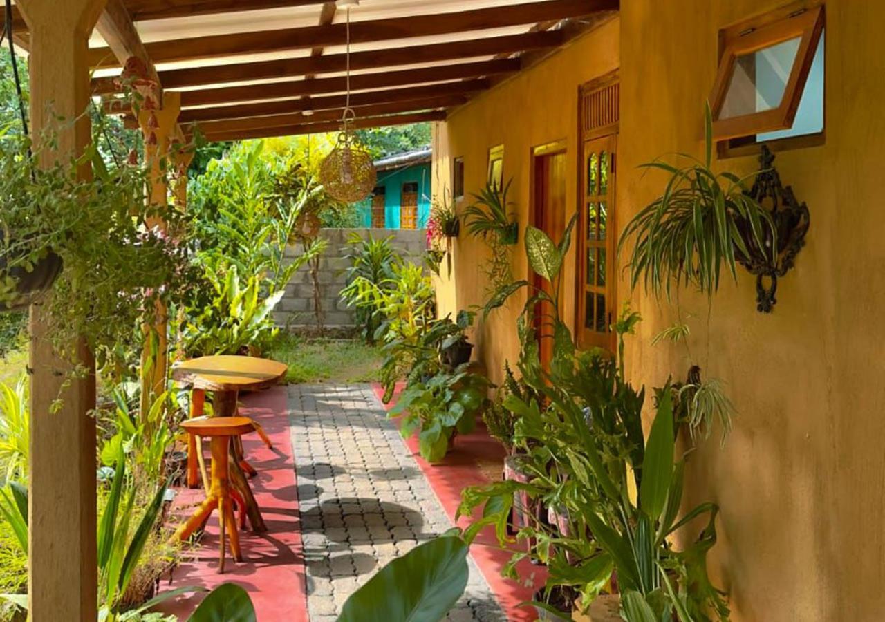 Kasun Hotel Koslanda Ngoại thất bức ảnh
